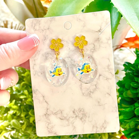 Flounder Acrylic Earrings - Picture 2 of 4